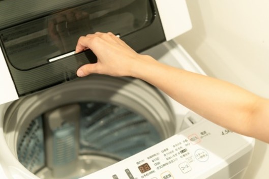 日立の洗濯機を分解して掃除するやり方！汚れる原因は？